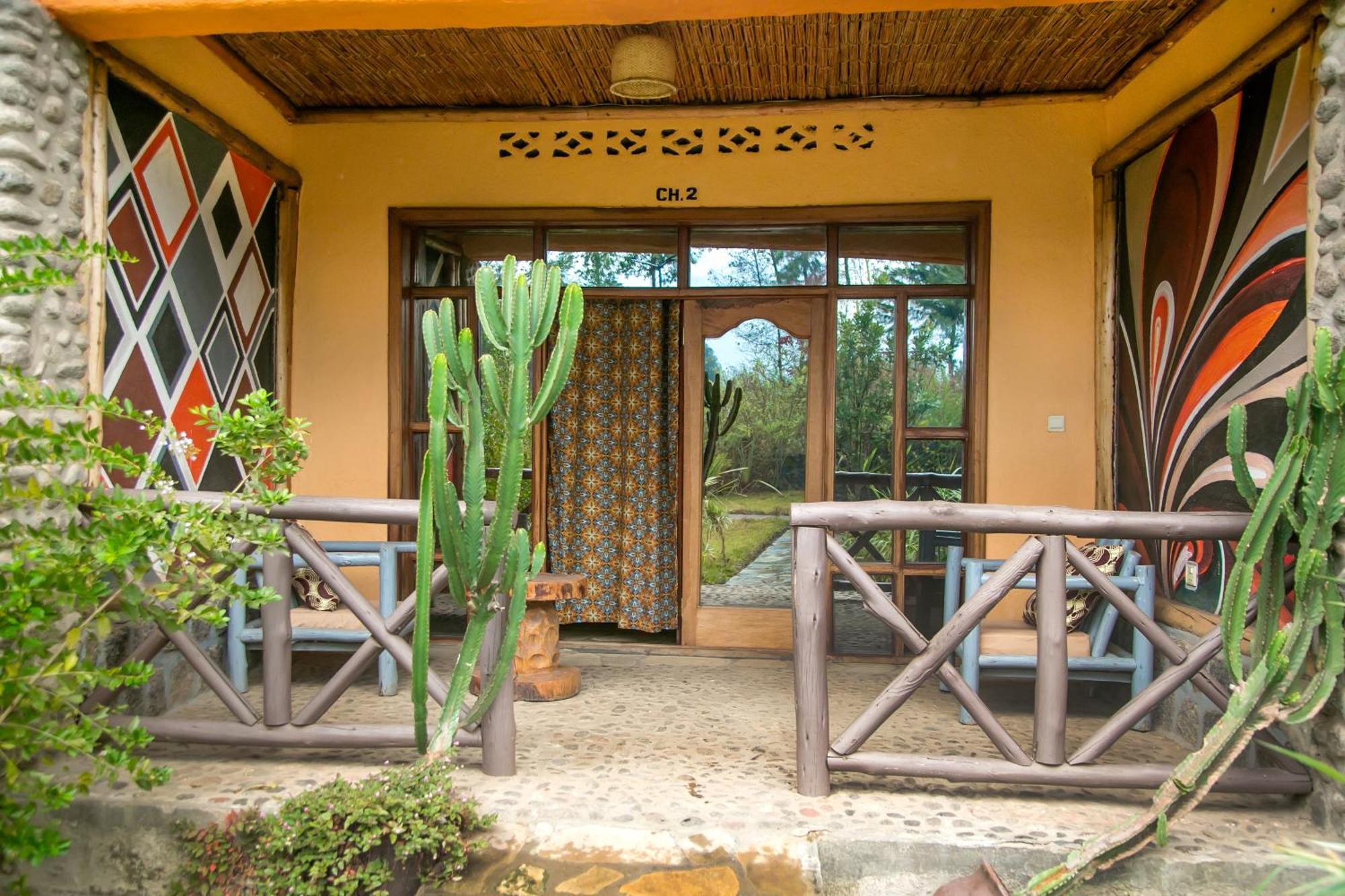 Karisimbi Cave Resort Ruhengeri Esterno foto