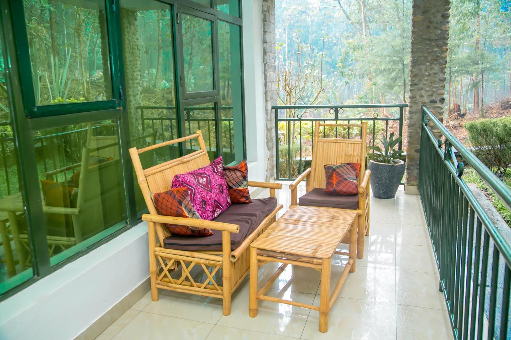 Karisimbi Cave Resort Ruhengeri Esterno foto